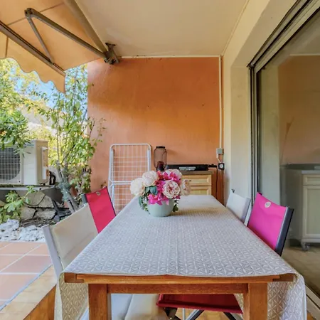 Superb With Terrace And Garden 公寓 *